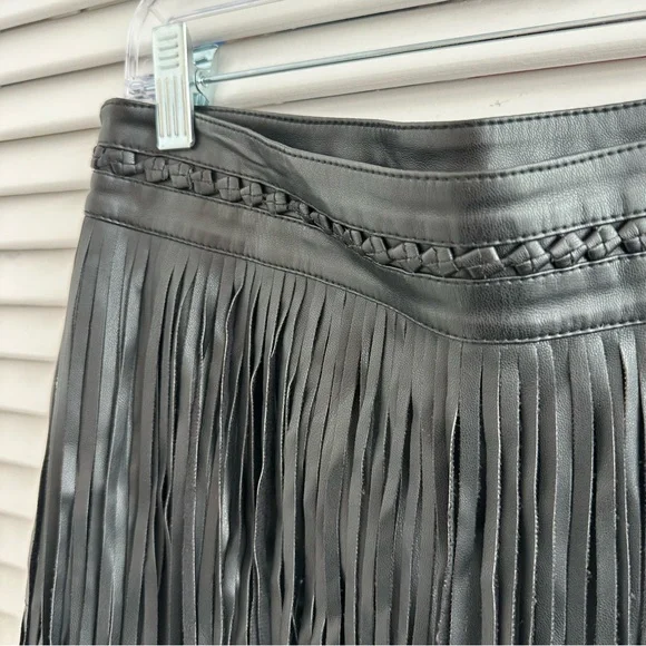 NWOT Wilson’s Leather Faux Leather Fringe Mini Skirt - Picture 5 of 9